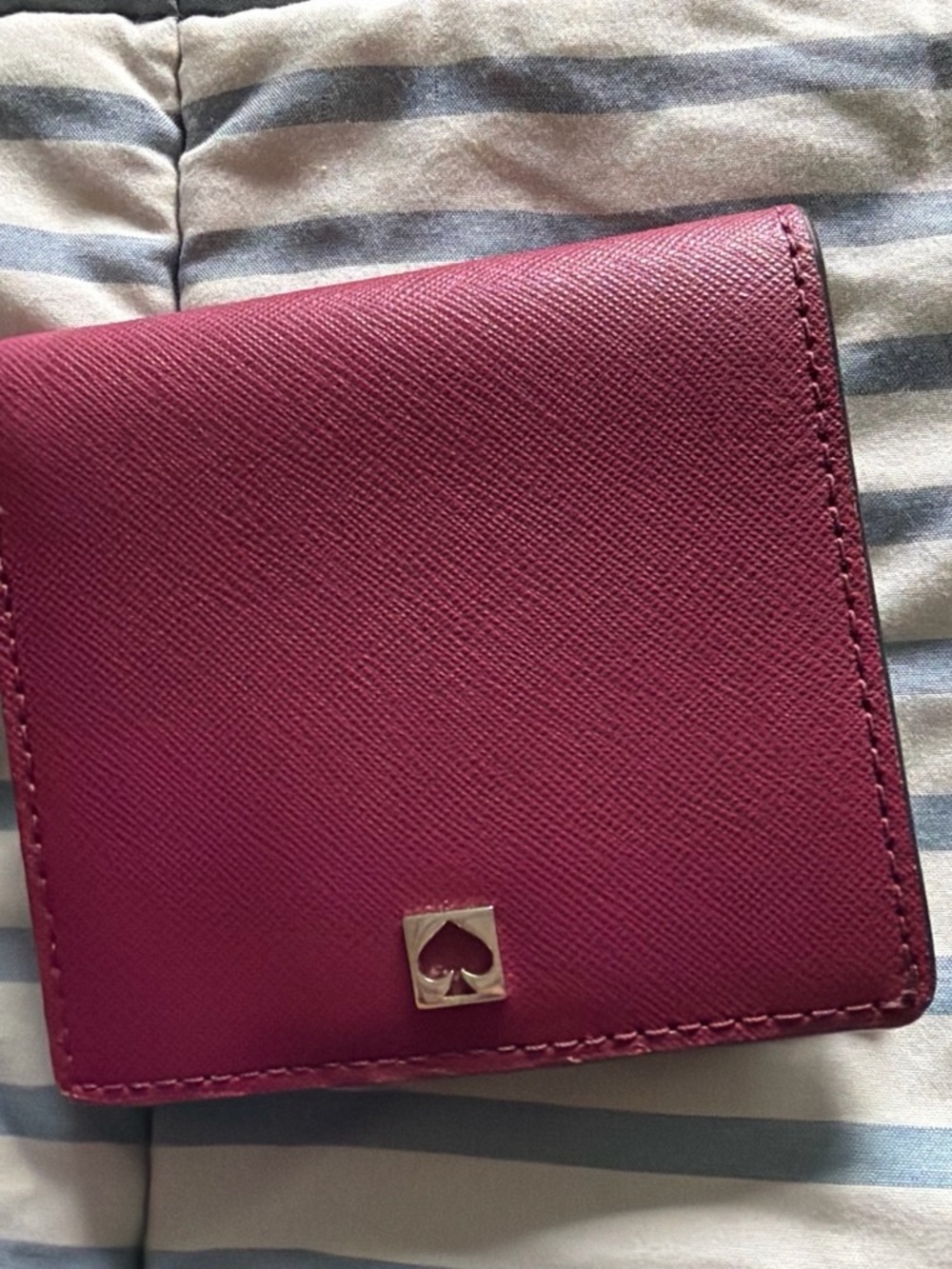 kate spade Saffiano Leather Compact Wallet in Berry